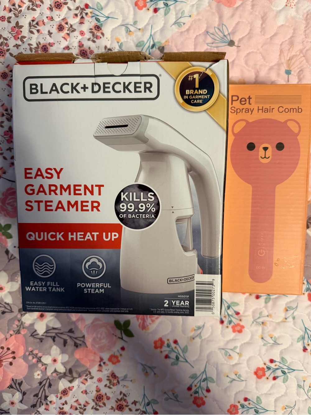 Black+Decker White Easy Garment Steamer Handheld and Spray Hair Comb